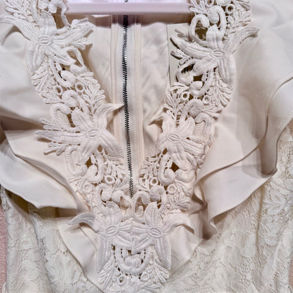 Mulla Jumpsuit Womens Size M Ivory Lace Ruffle Wide-Leg V-Neck Belted bridal - Picture 11 of 14